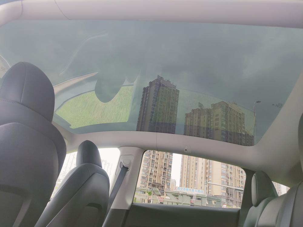 Tesla Model Y 2021 car image #23