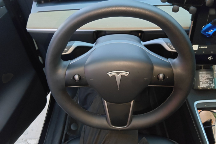 Tesla Model Y 2022 #15 Tesla Model Y 2022 immagine di auto #15