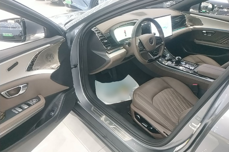 BYD Han 2024 car image #12