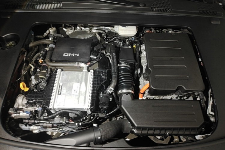 BYD Han 2024 car image #22