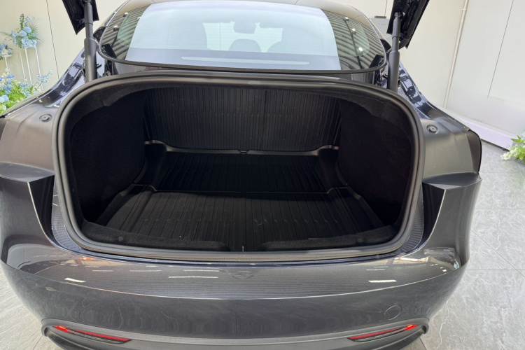 Tesla Model 3 2024 #18 Tesla Model 3 2024 car image #18