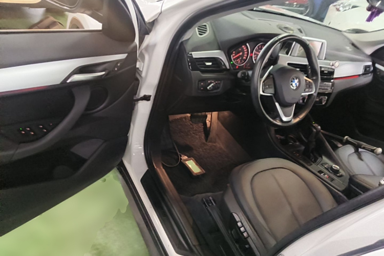 BMW X1 2017 car image #16
