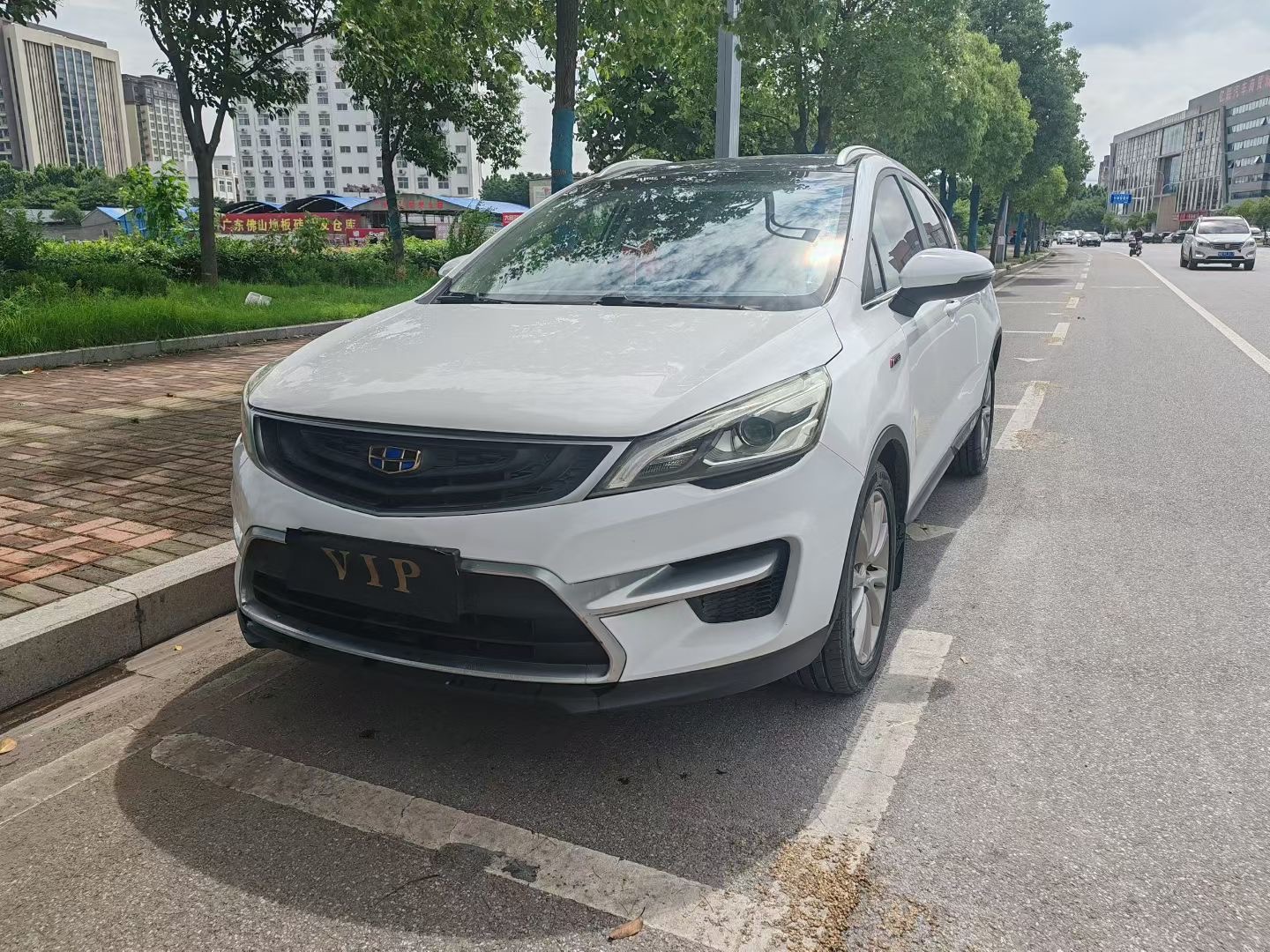GEELY Emgrand GS 2017 GEELY Emgrand GS 2017 صورة سيارة