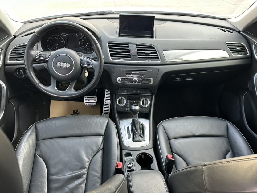 Audi Q3 2016 car image #6