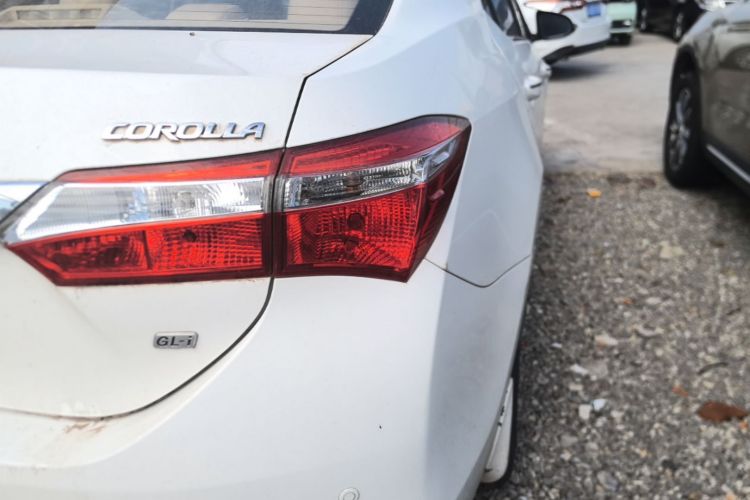 Toyota Corolla 2015 #8 Toyota Corolla 2015 car image #8