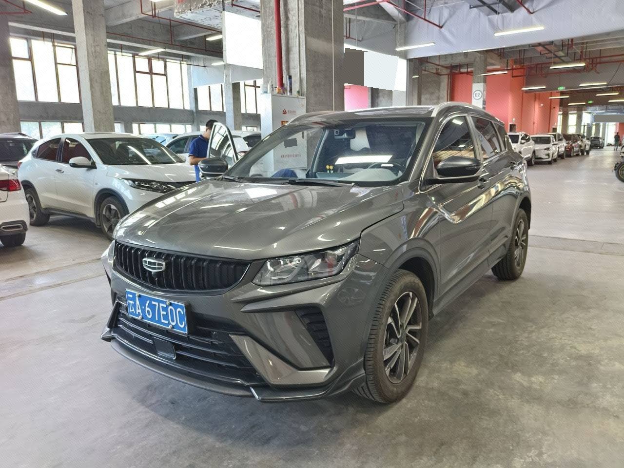 GEELY Coolray 2024 immagine di auto 