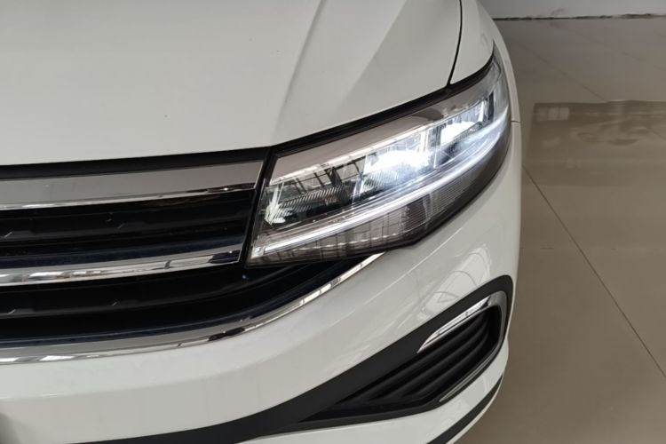Volkswagen Bora 2024 car image #23