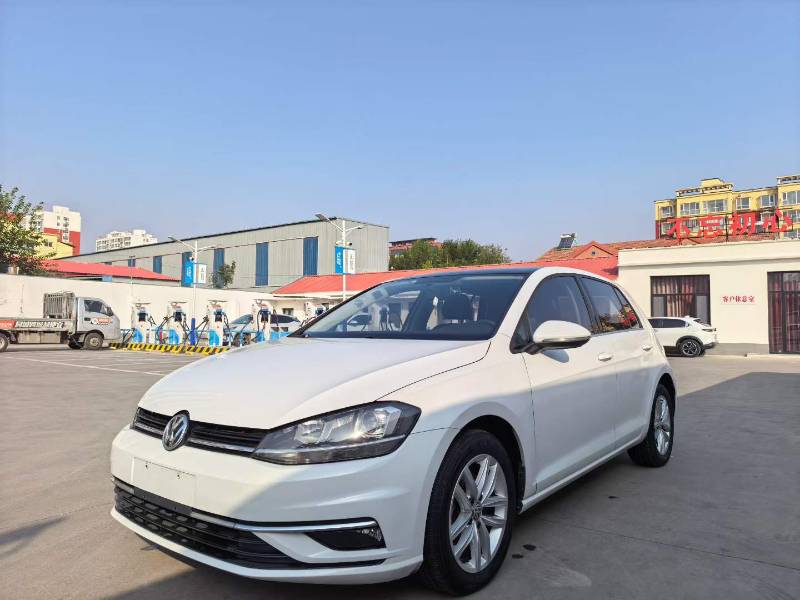 Volkswagen Golf 2018 Volkswagen Golf 2018 car image