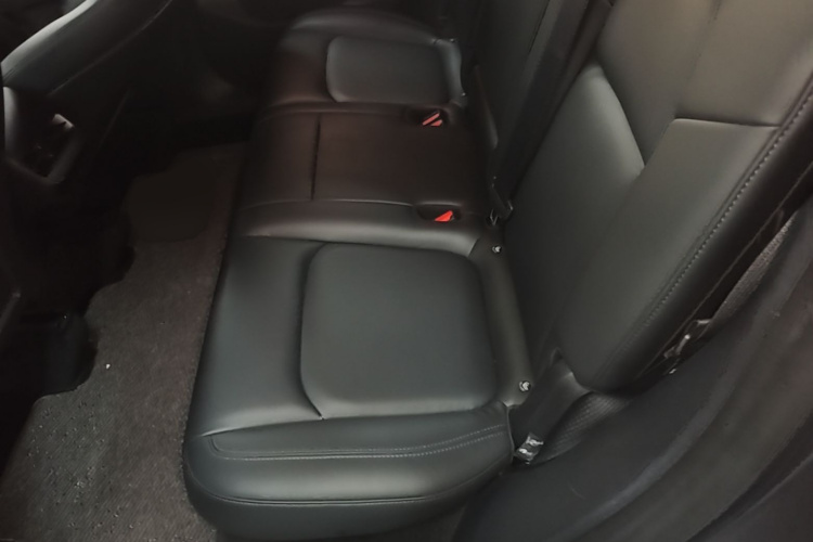Tesla Model Y 2021 #17 Tesla Model Y 2021 car image #17