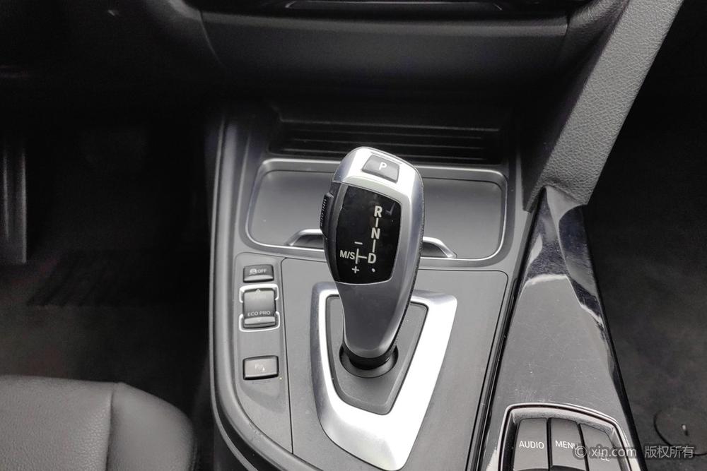 BMW 3 Series 2017 #16 BMW 3 Series 2017 car image #16