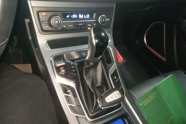 GEELY Emgrand 2020 #14 GEELY Emgrand 2020 imagen de coche #14