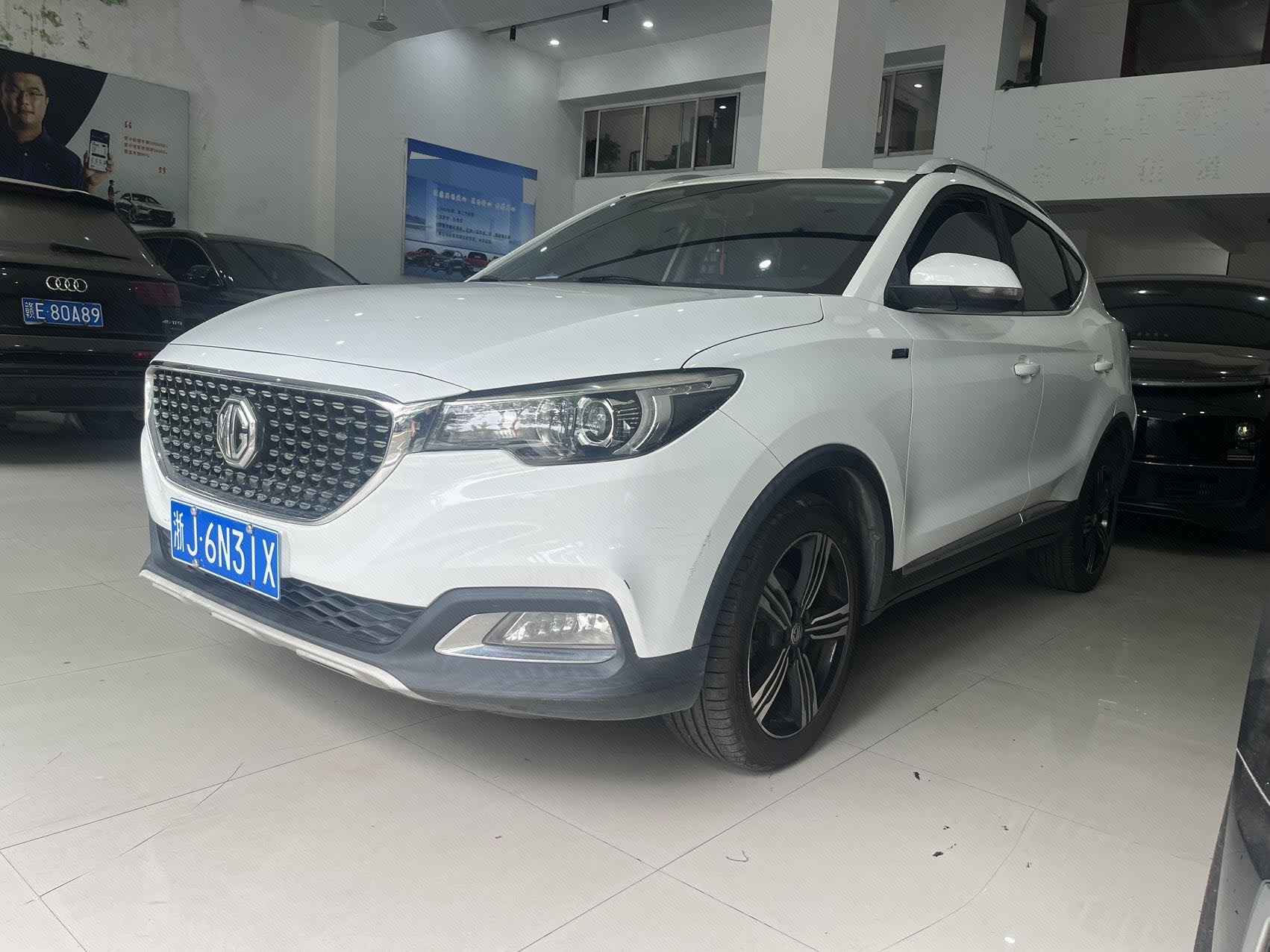 MG ZS 2018 car image 