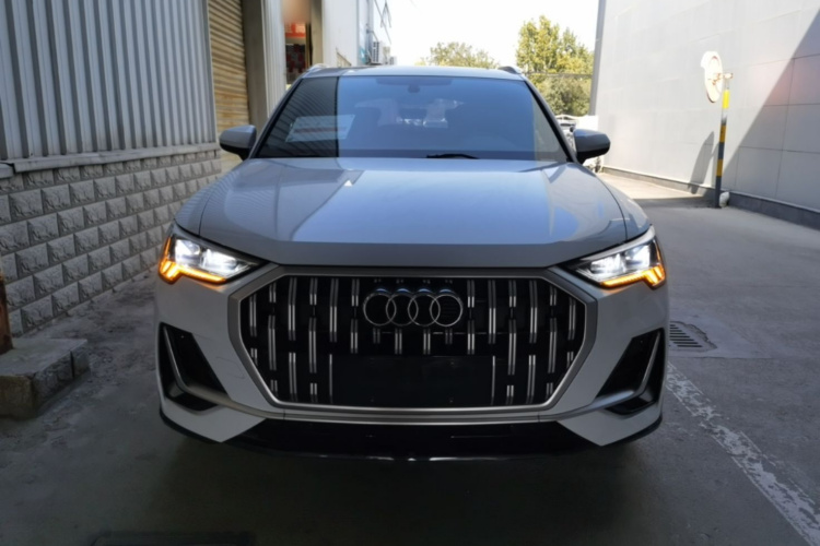 Audi Q3 2023 #3 Audi Q3 2023 car image #3