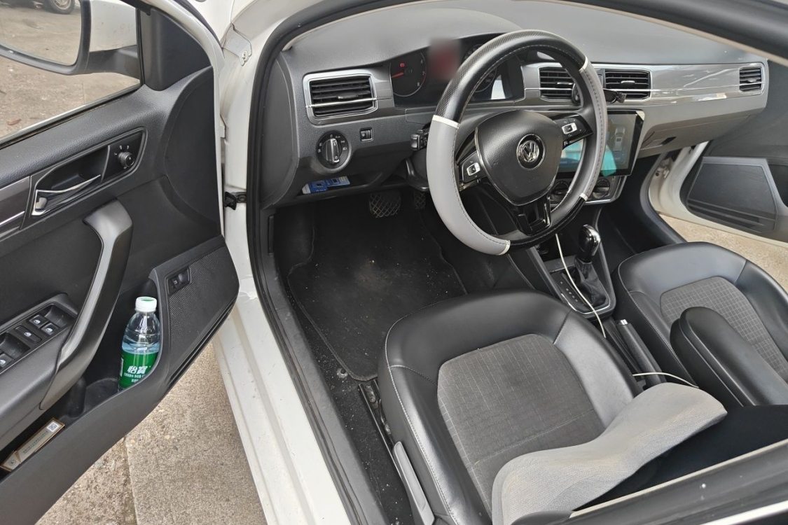 Volkswagen Santana 2016 immagine di auto #23