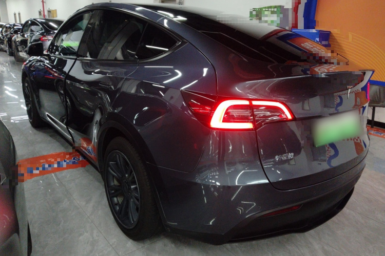 Tesla Model Y 2022 #7 Tesla Model Y 2022 car image #7
