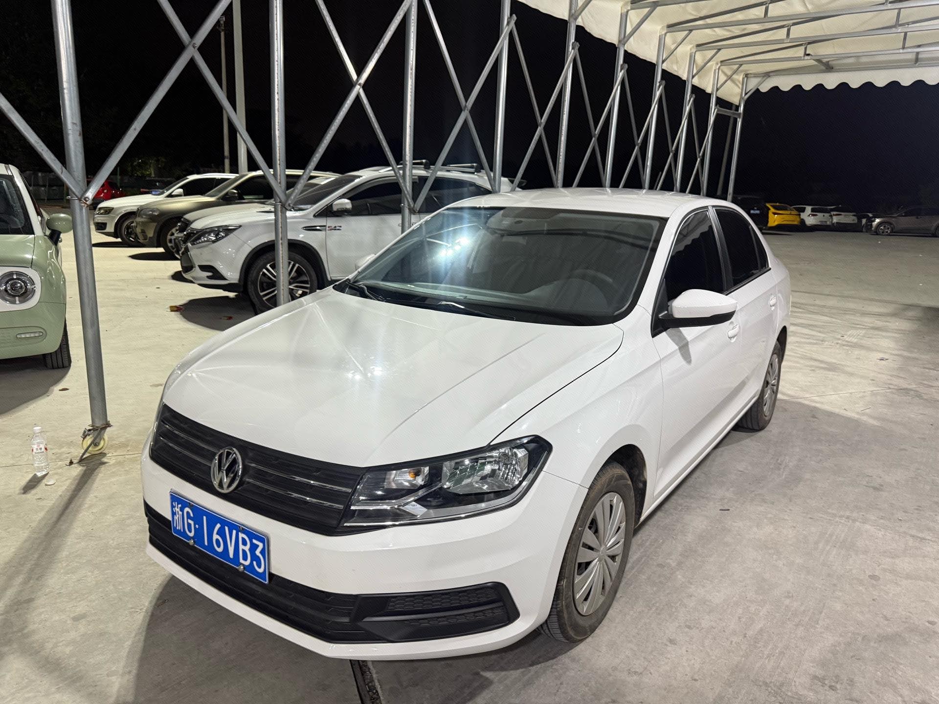Volkswagen Santana 2022 car image 