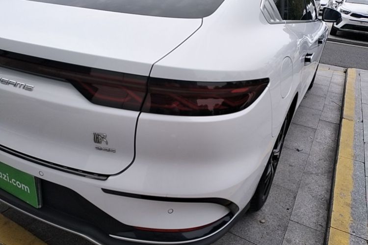 BYD Han 2022 car image #8