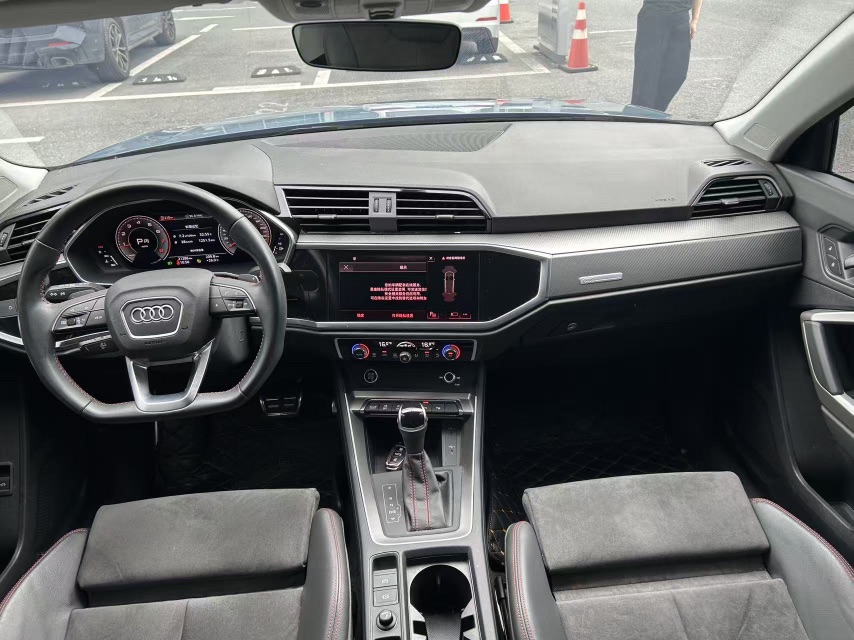 Audi Q3 2022 #6 Audi Q3 2022 car image #6