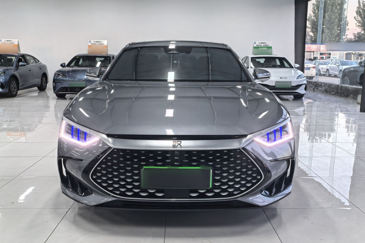 BYD Han 2023 immagine di auto #3