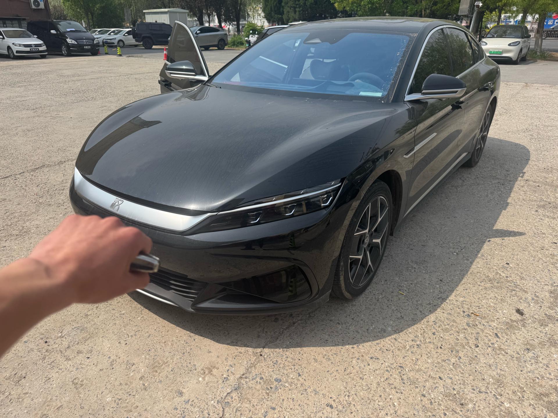 BYD Han 2024 汽车图片 