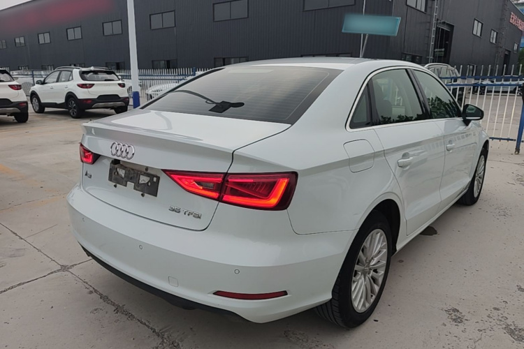 Audi A3 2016 car image #7