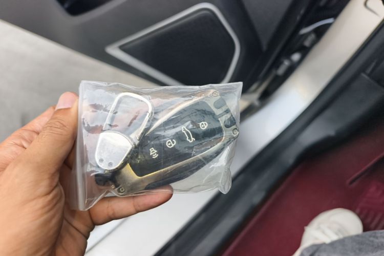 GEELY Emgrand 2021 car image #14