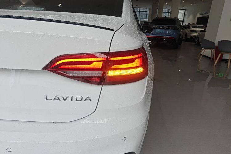 Volkswagen Lavida 2025 car image #8