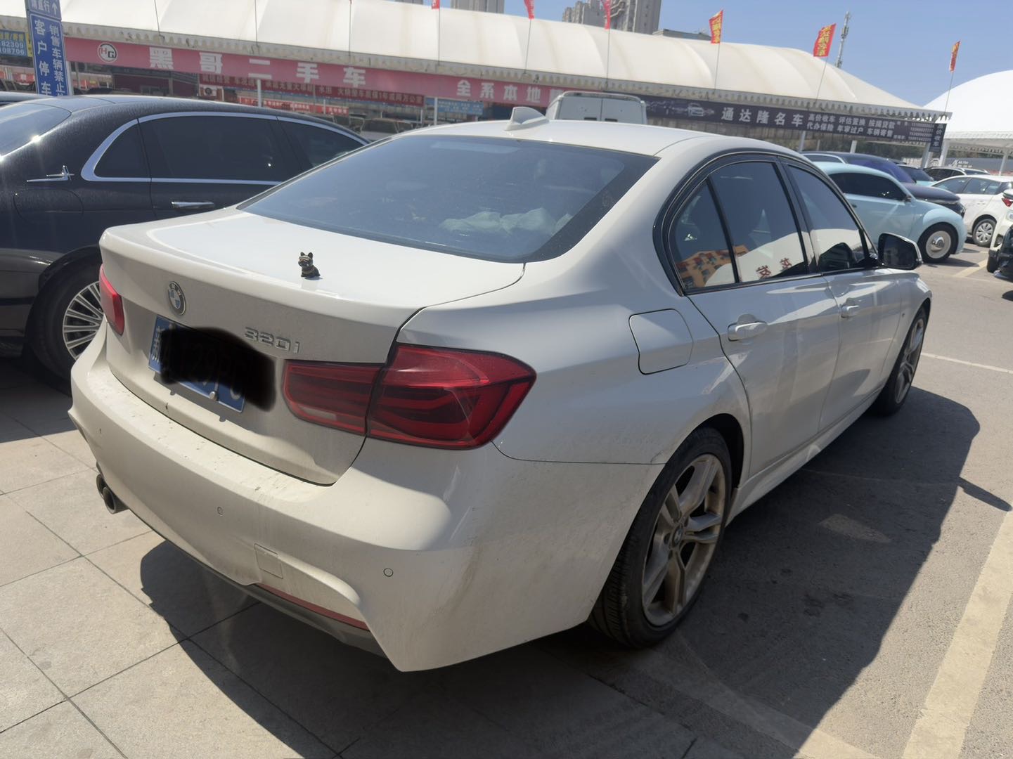 BMW 3 Series 2018 car image #10