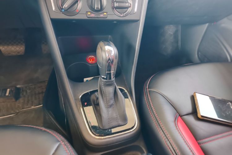 Volkswagen Polo 2016 #14 Volkswagen Polo 2016 car image #14