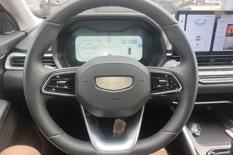 GEELY Emgrand 2025 car image #11