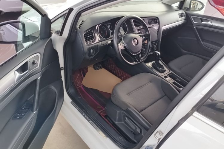 Volkswagen Golf 2018 #12 Volkswagen Golf 2018 car image #12