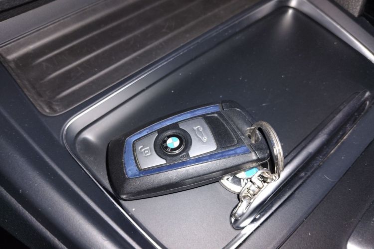 BMW 3 Series 2016 #9 BMW 3 Series 2016 car image #9