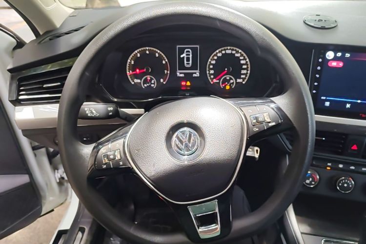 Volkswagen Bora 2020 car image #11
