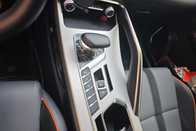 GEELY Coolray 2024 #17 GEELY Coolray 2024 car image #17