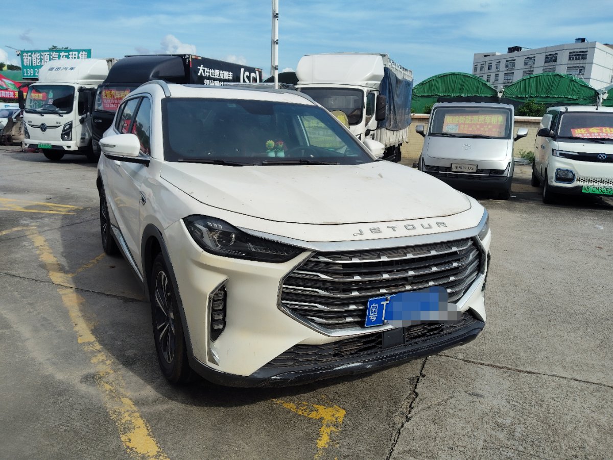 Jetour X70 PLUS 2022 car image #3