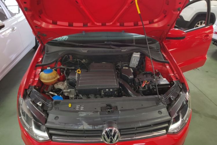 Volkswagen Polo 2016 car image #20