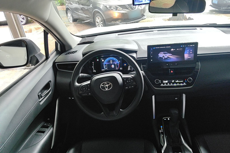 Toyota Corolla Cross 2024 #10 Toyota Corolla Cross 2024 car image #10