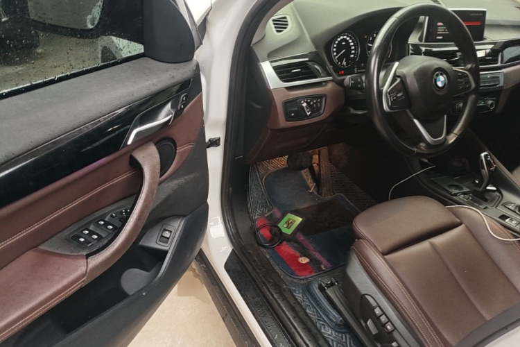 BMW X1 2020 car image #16