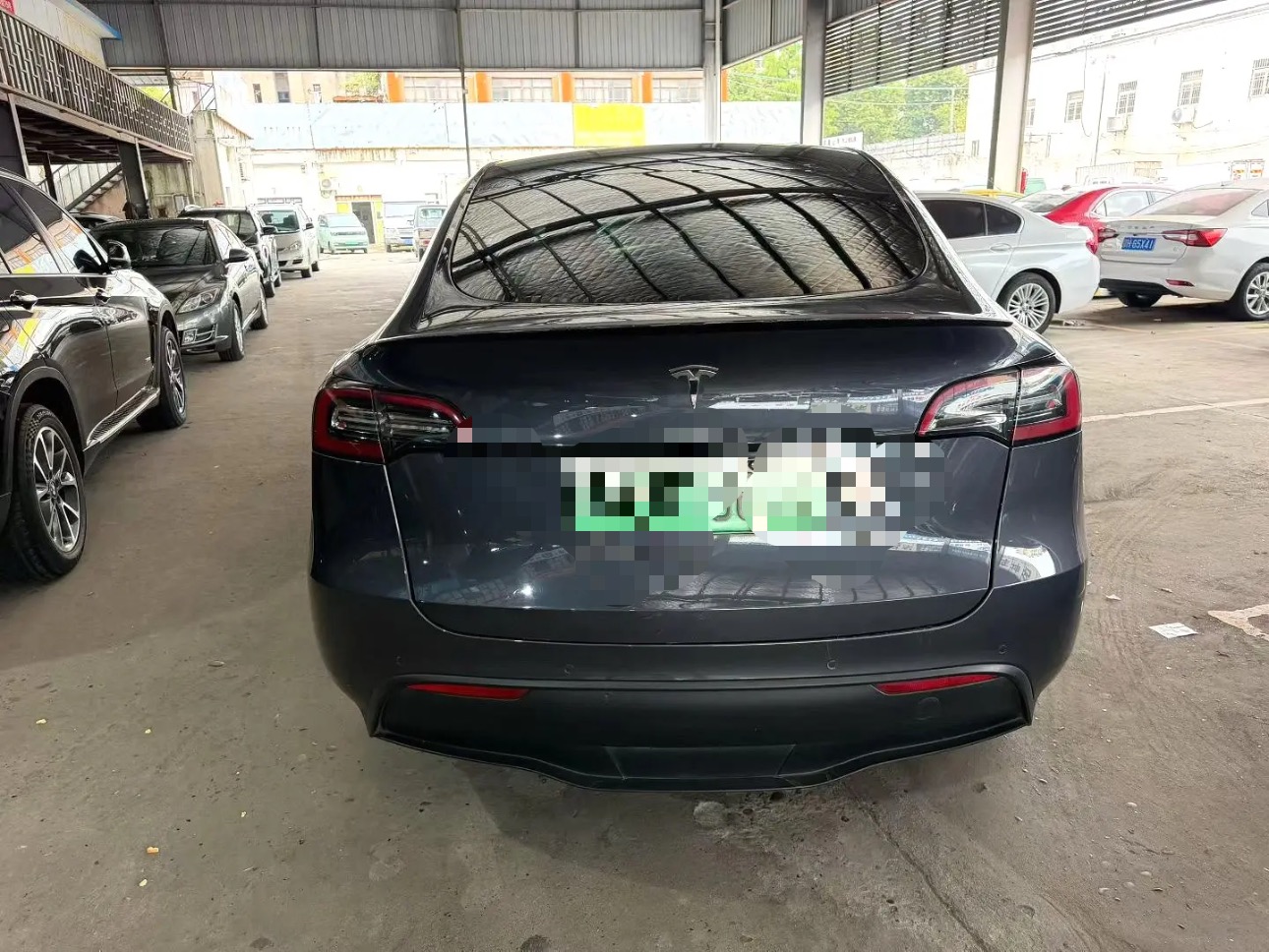 Tesla Model Y 2021 car image #5