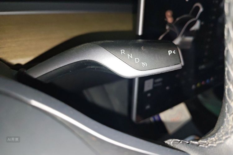 Tesla Model Y 2023 #16 Tesla Model Y 2023 car image #16