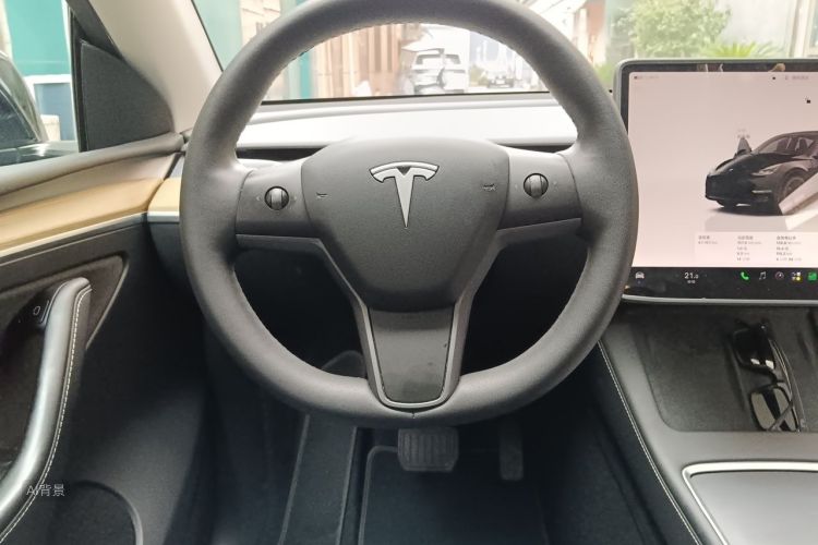 Tesla Model Y 2023 #12 Tesla Model Y 2023 car image #12