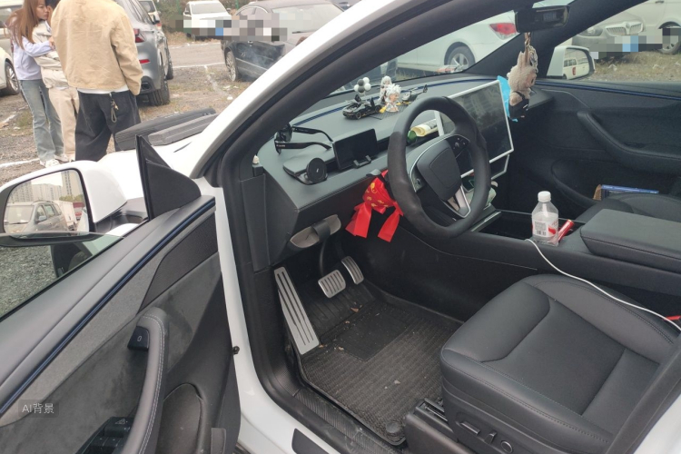 Tesla Model Y 2026 #18 Tesla Model Y 2026 immagine di auto #18