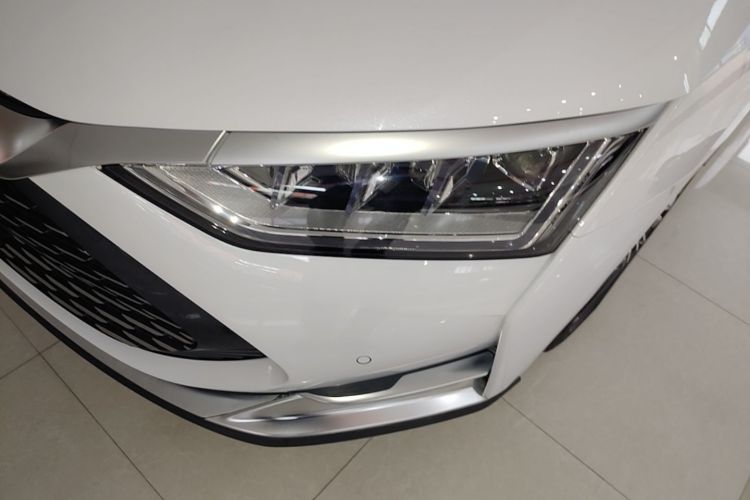 BYD Han 2021 car image #23