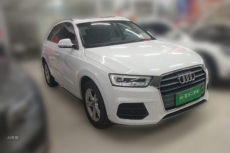 Audi Q3 2019 car image #4