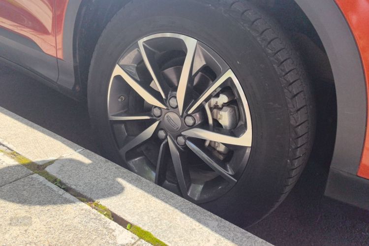 GEELY Coolray 2021 immagine di auto #9