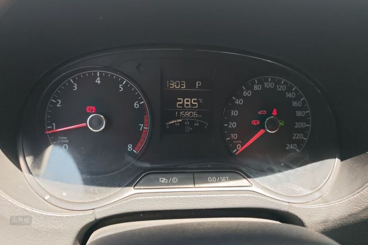Volkswagen Polo 2018 #13 Volkswagen Polo 2018 car image #13