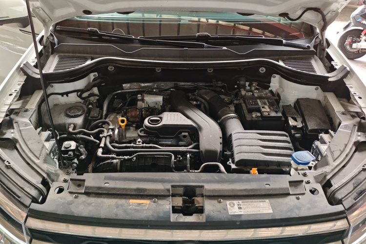 Volkswagen Tharu 2023 car image #22
