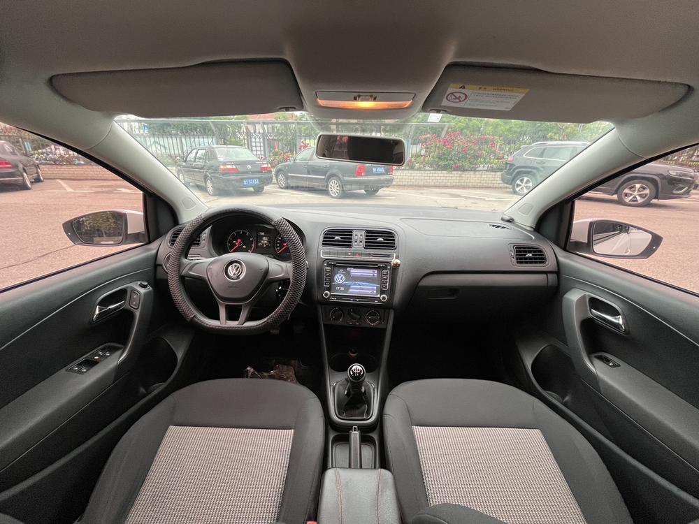 Volkswagen Polo 2015 #17 Volkswagen Polo 2015 car image #17