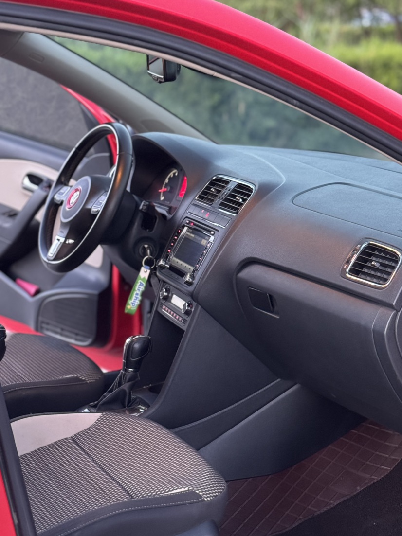 Volkswagen Polo 2014 #6 Volkswagen Polo 2014 car image #6