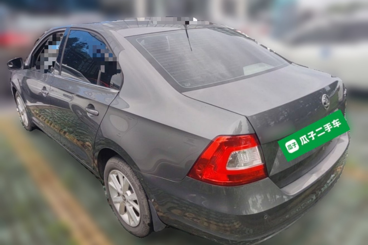 Skoda Rapid 2015 #5 Skoda Rapid 2015 car image #5